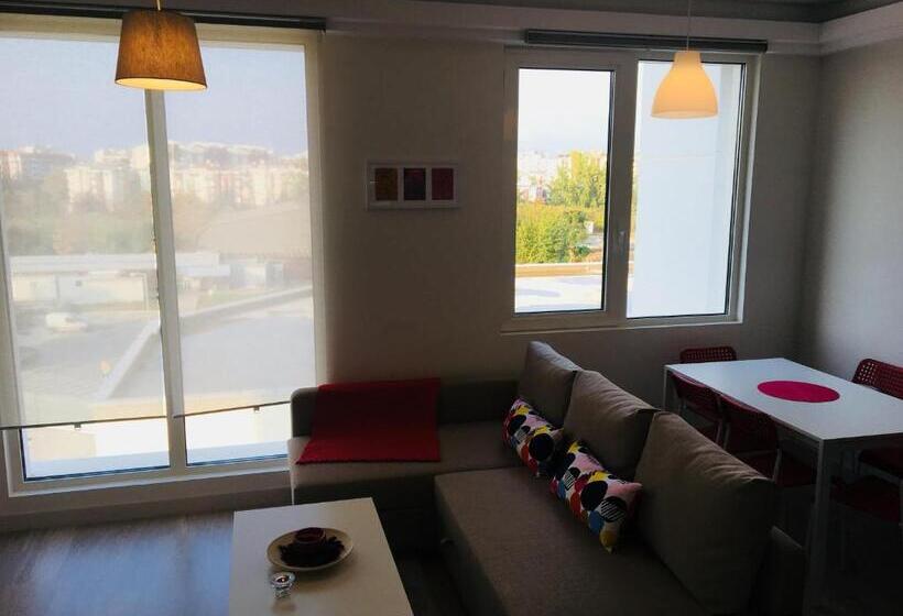 آپارتمان 2 خوابه, Mdm Sky Apartments