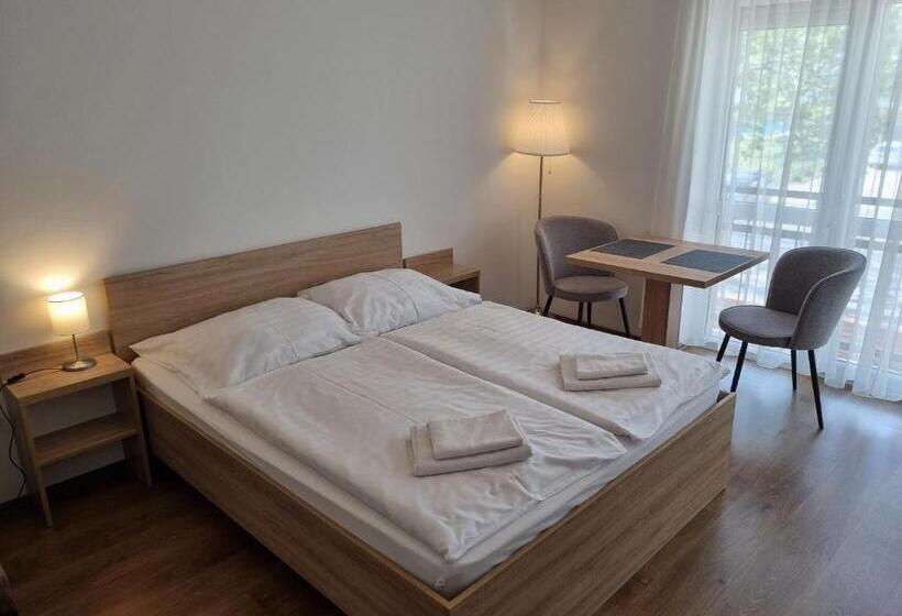 Pokój Standard, ádám Apartmanház