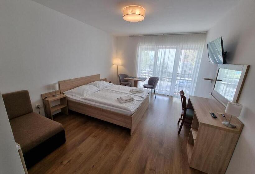 Pokój Standard, ádám Apartmanház