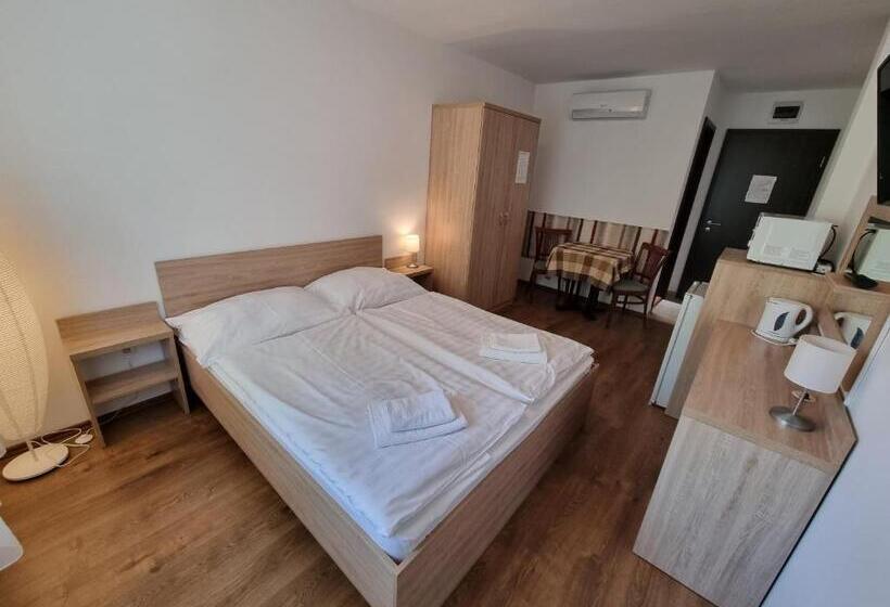 Pokój Standard Widok Ogród, ádám Apartmanház