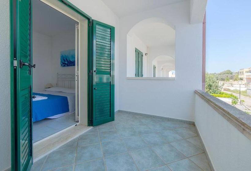 דירת חדר עם טרסה, Spiaggia Bianca Apartments