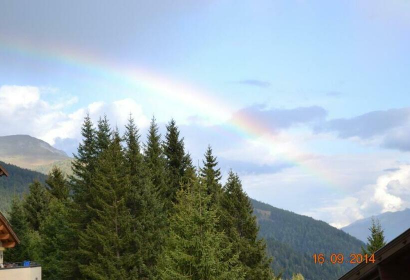 إستديو قياسى مزود بشرفة, Appartement Hotel Sonneck