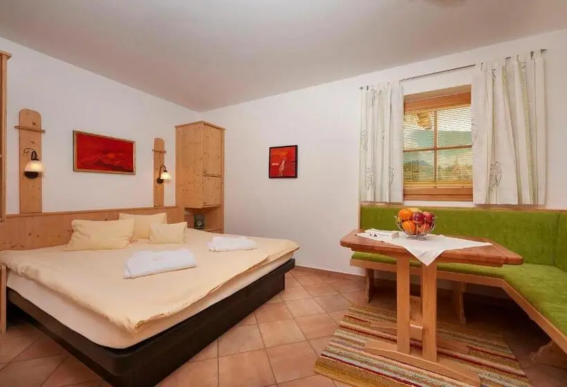 スタンダードスタジオ, Appartement Hotel Sonneck