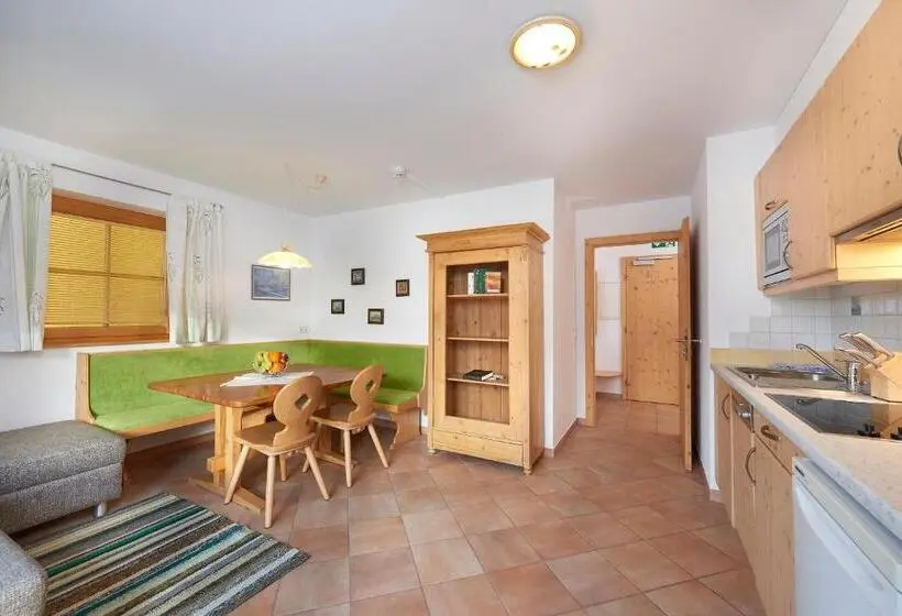 テラスつきの２ベッドルームアパートメント, Appartement Hotel Sonneck
