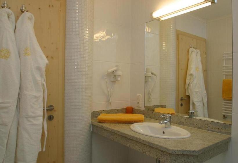 Апартаменты 2 спальни Вид на Сад, Appartement Hotel Sonneck