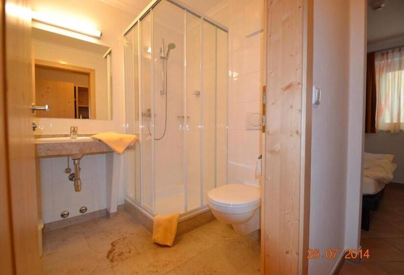 شقة ديلوكس غرفتين نوم, Appartement Hotel Sonneck