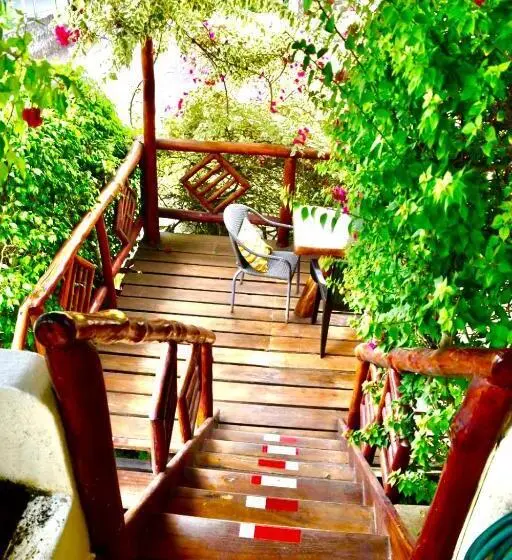 Perhehuone, Casa Del Lago Lodging House