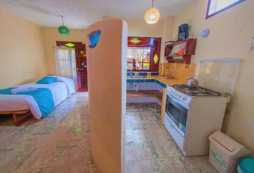 Perhehuone, Casa Del Lago Lodging House