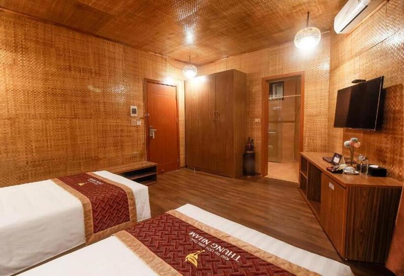 سوییت سوپریور, Thung Nham Resort