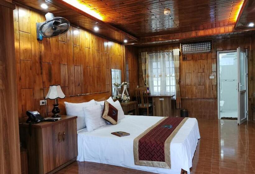 Deluxe Suite King Bed, Thung Nham Resort