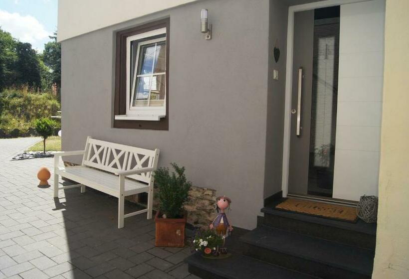 خانه 1 خوابه, Wein  & Ferienhaus Jörg Weirich