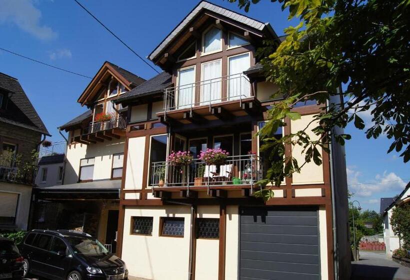 خانه 1 خوابه, Wein  & Ferienhaus Jörg Weirich