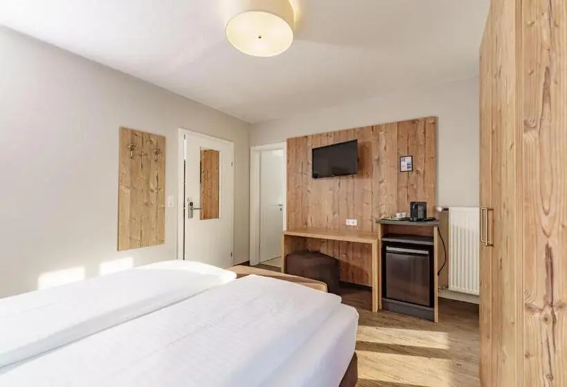 バルコニー付きスタンダードルーム, Landhaus Hubertus Wellness & Breakfast