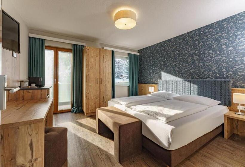 스탠다드 발코니 룸, Landhaus Hubertus Wellness & Breakfast