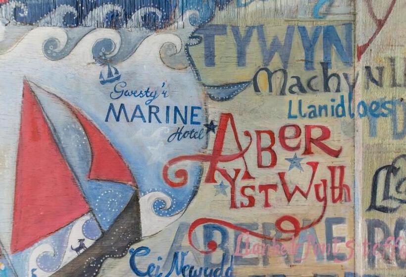 חדר משפחתי, No 46 Marine Terrace