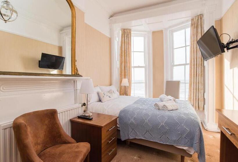 חדר בסיסי, No 46 Marine Terrace