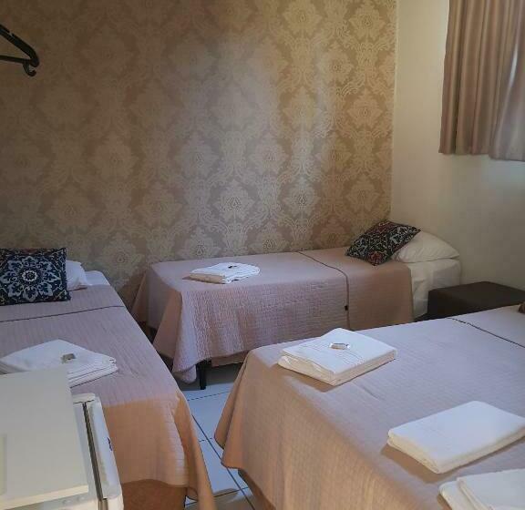 اتاق استاندارد چهار تخته, Cantinho Delmar