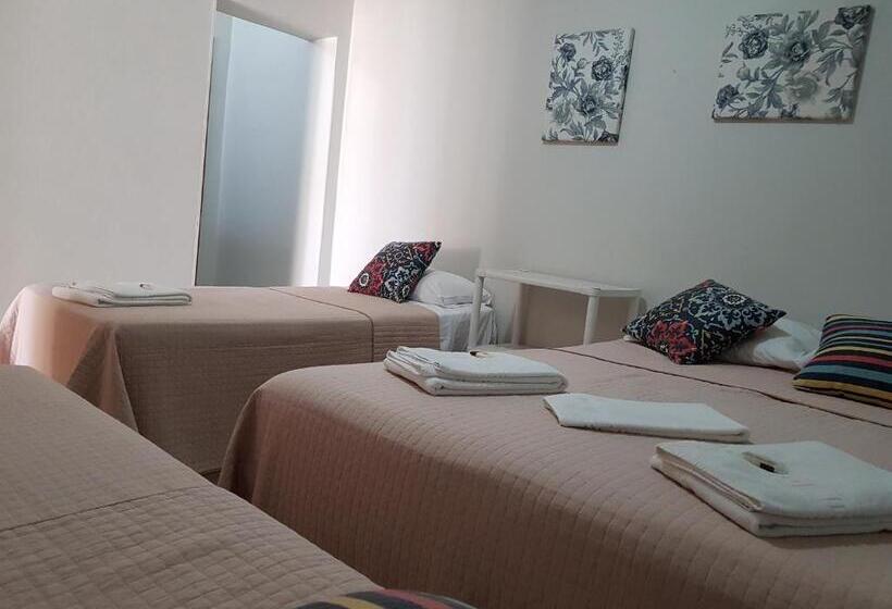 اتاق استاندارد چهار تخته, Cantinho Delmar