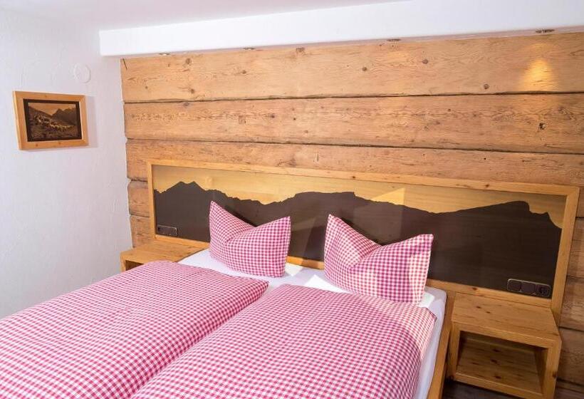 Comfort room with balcony, Gästehaus Fritz