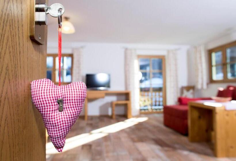 Comfort room with balcony, Gästehaus Fritz