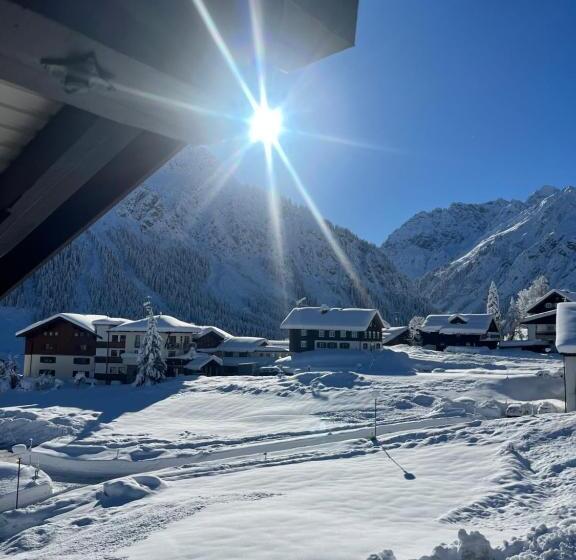 Comfort room with balcony, Gästehaus Fritz