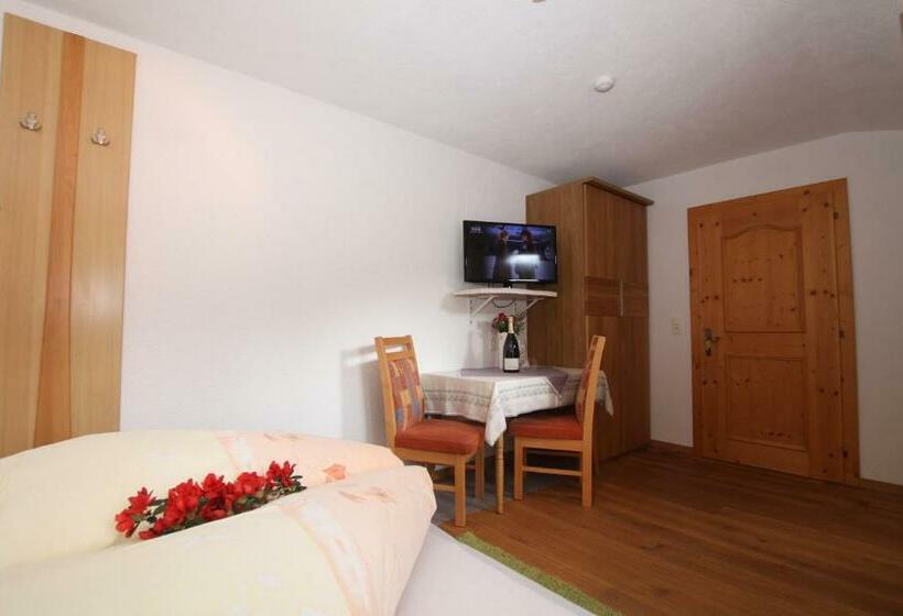 Apartament 3 Dormitoris, Landhaus Granat