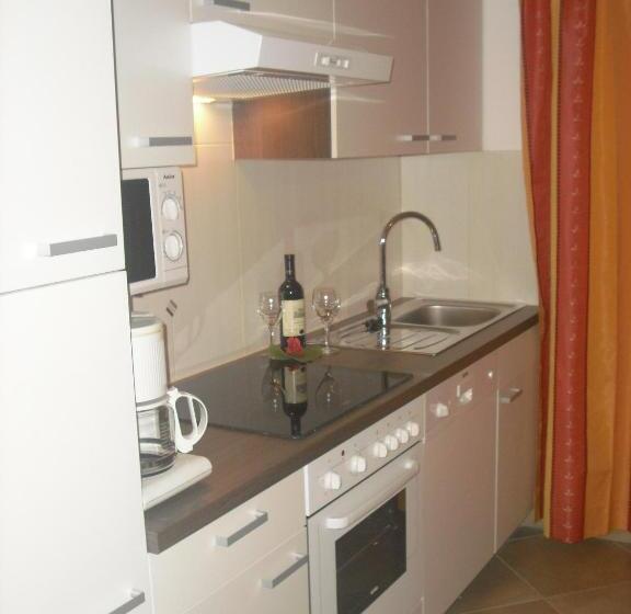 Apartament 2 Dormitoris amb Balconada, Landhaus Granat