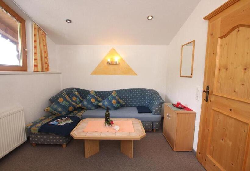 Apartament 1 Dormitori amb Balcó, Landhaus Granat