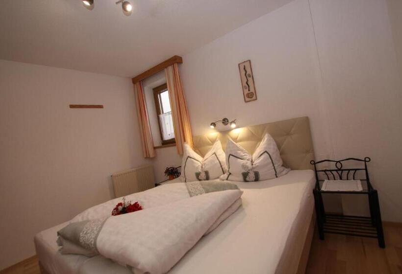 Apartament 3 Dormitoris, Landhaus Granat