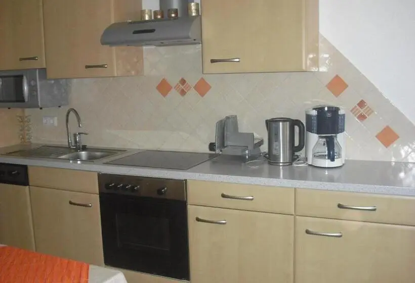اتاق استاندارد با بالکن, Landhaus Granat