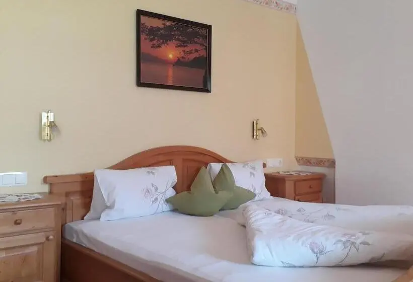 اتاق استاندارد با بالکن, Landhaus Granat