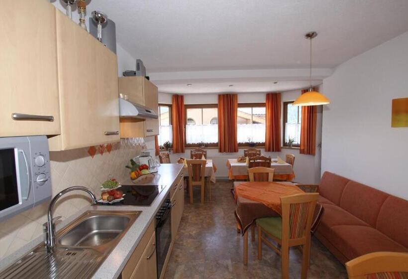 Habitació Estàndard amb Balconada, Landhaus Granat