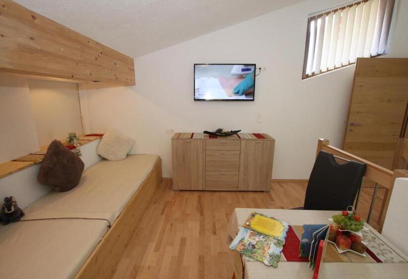 Apartament 3 Dormitoris, Landhaus Granat