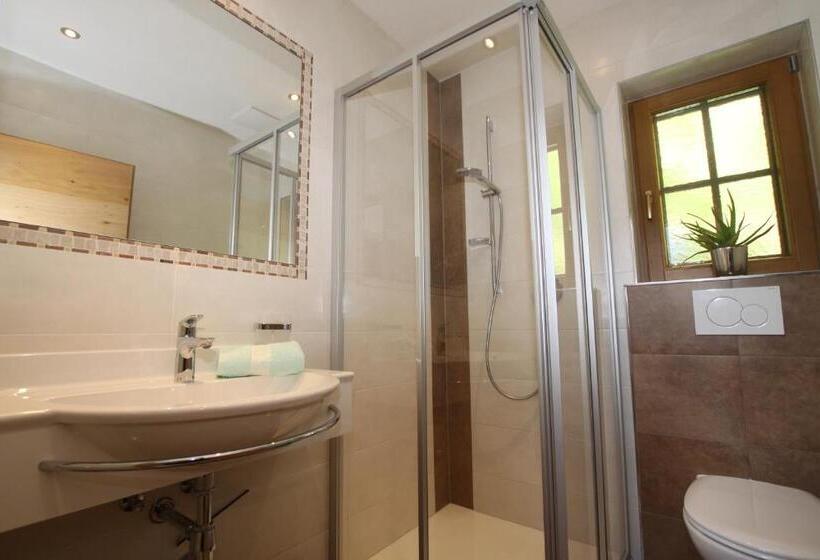 Apartament 3 Dormitoris, Landhaus Granat