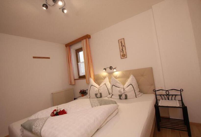 Apartament 3 Dormitoris, Landhaus Granat