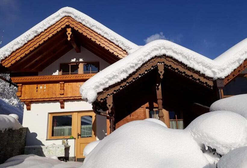 Apartament 3 Dormitoris, Landhaus Granat