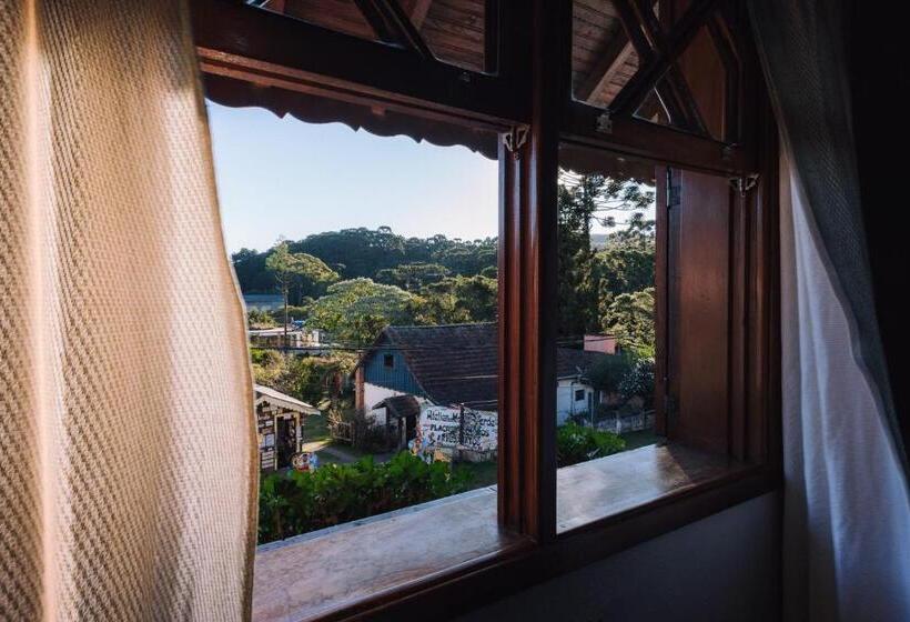 חדר בסיסי לשלושה, Pousada Avenida