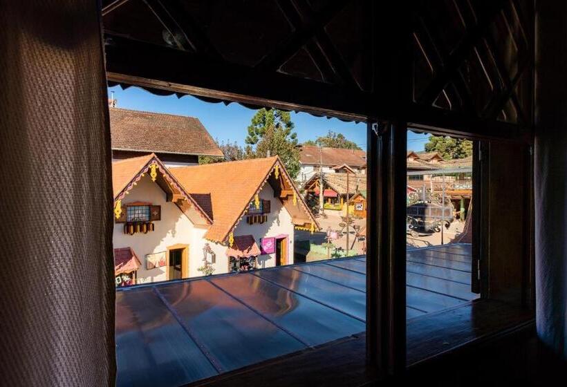 חדר בסיסי לשלושה, Pousada Avenida