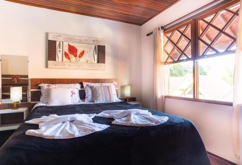 חדר בסיסי לשלושה, Pousada Avenida