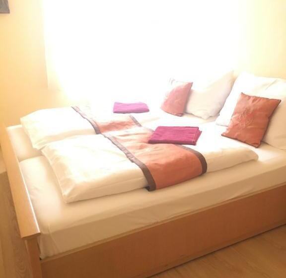 סוויטת 2 חדרי שינה, Pension Vidhous 1