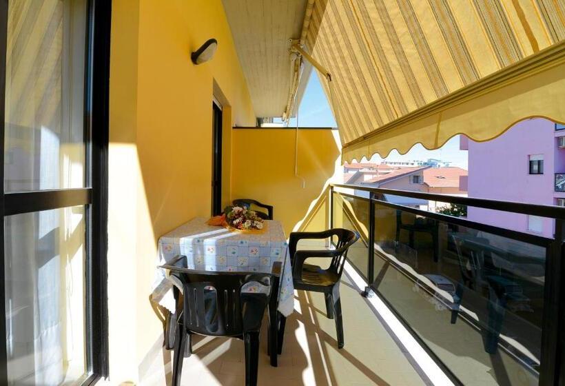 آپارتمان 1 خوابه با بالکن, Residence Margherita