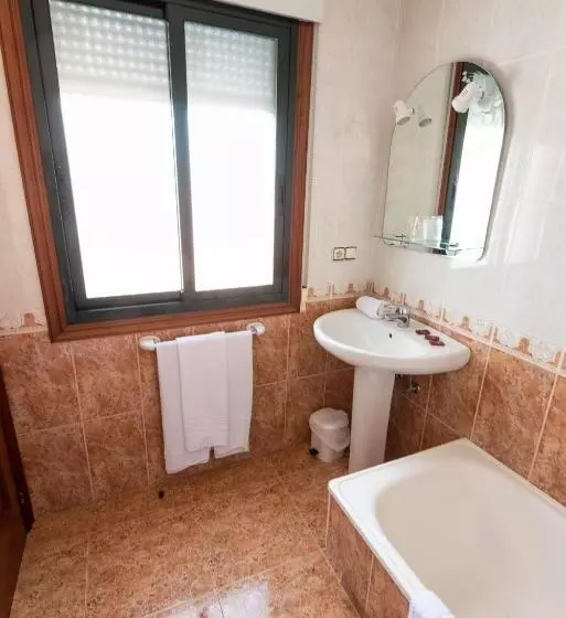 Economy-huone, Hostal O Camouco