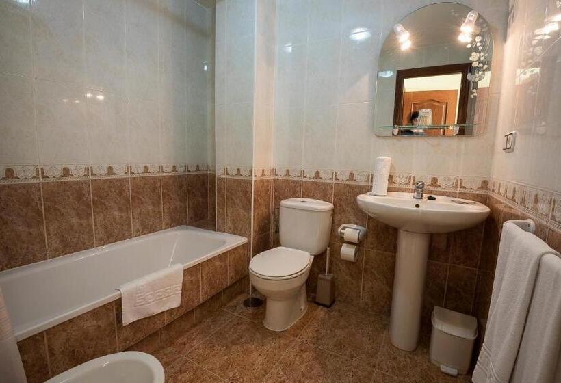 اتاق استاندارد, Hostal O Camouco