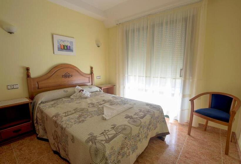 اتاق استاندارد, Hostal O Camouco