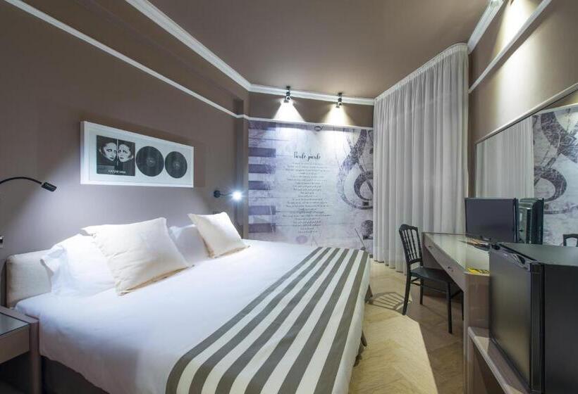 اتاق سوپریور, Admiral Art