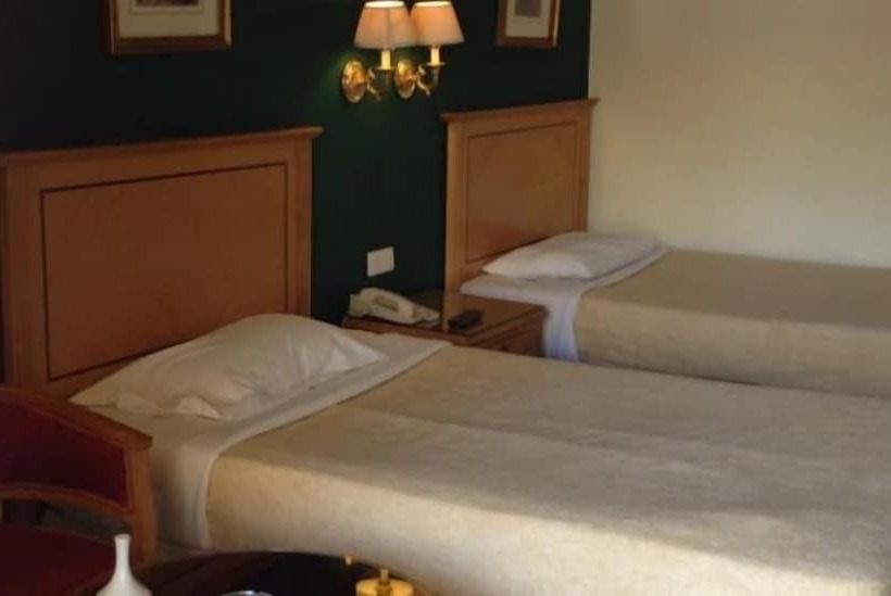 اتاق سوپریور, Amarante Pyramids