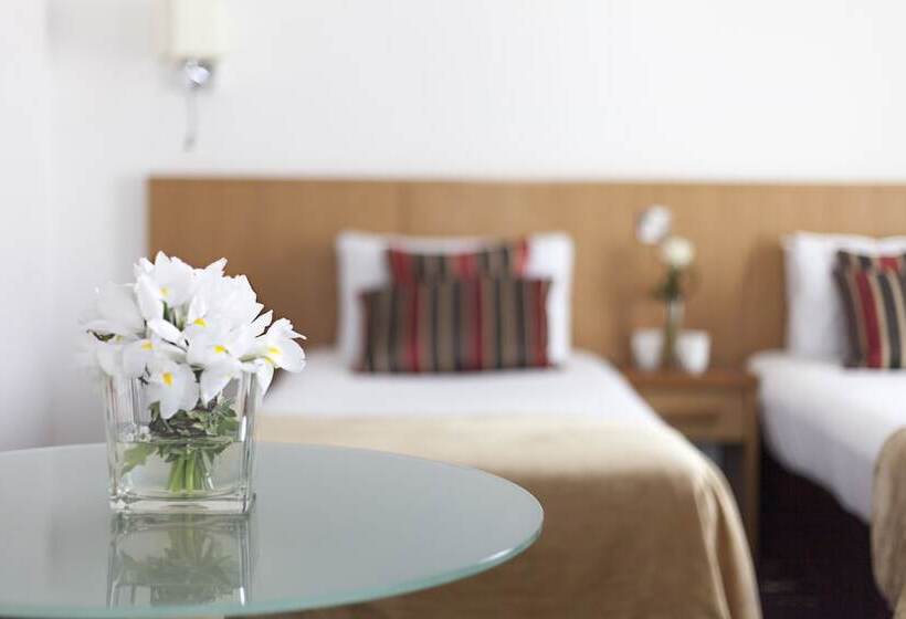 חדר סטנדרט לשלושה, Arlington Hotel O Connell Bridge