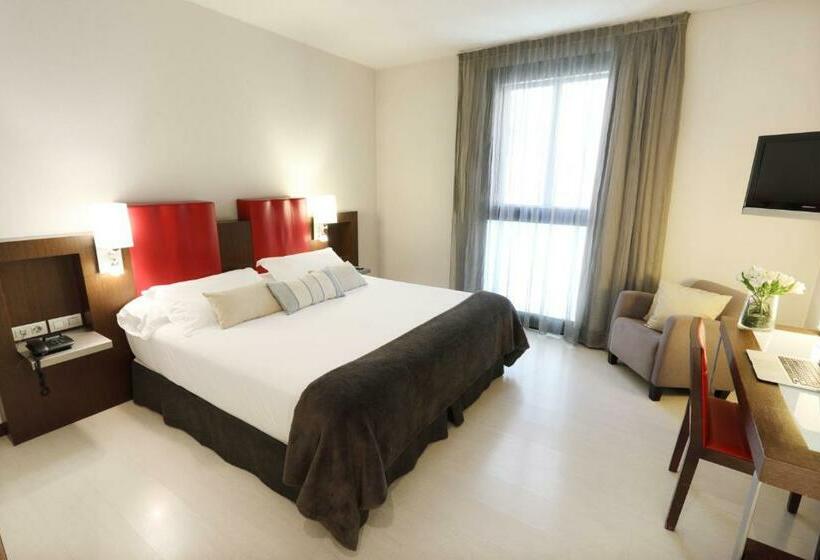 浪漫感的房间, Ciutat De Girona