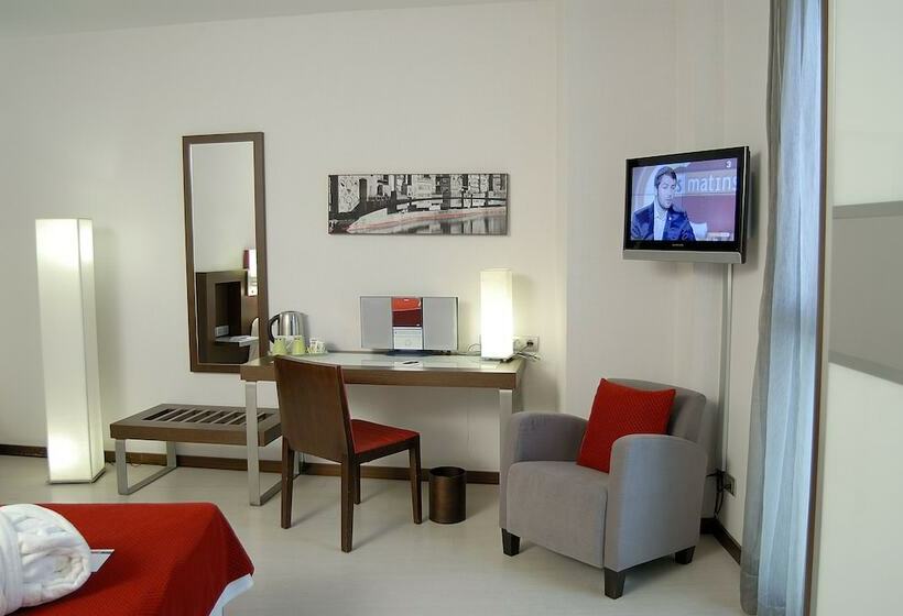 标准间, Ciutat De Girona