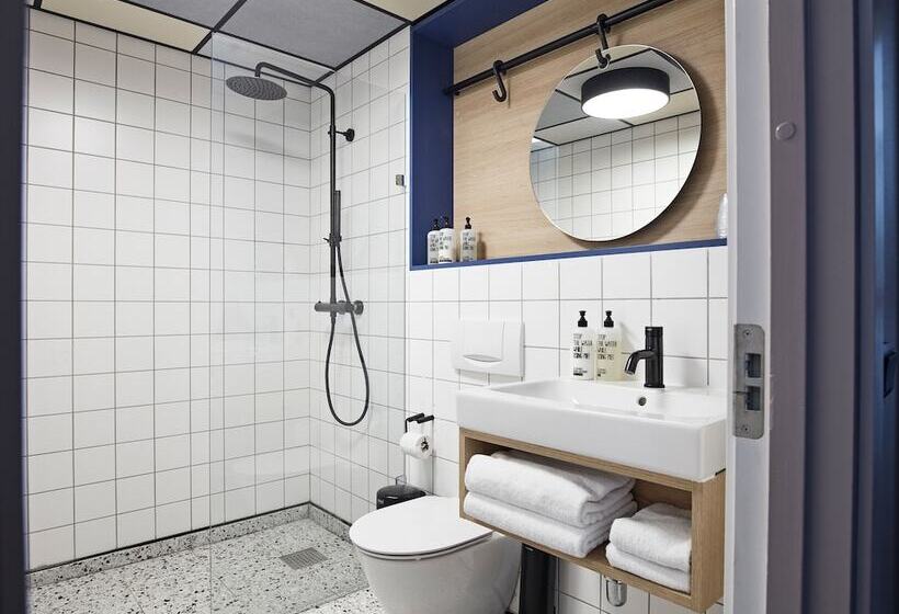 标准单人间, Cph